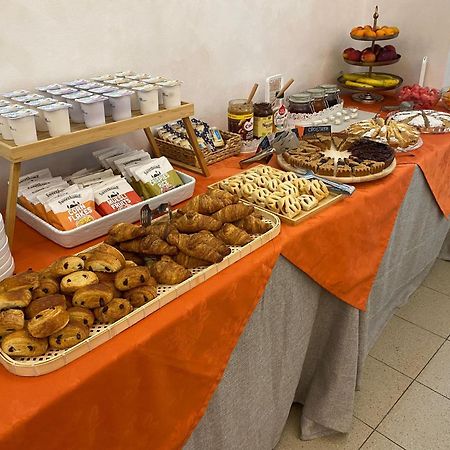 רימיני Hotel Reale מראה חיצוני תמונה