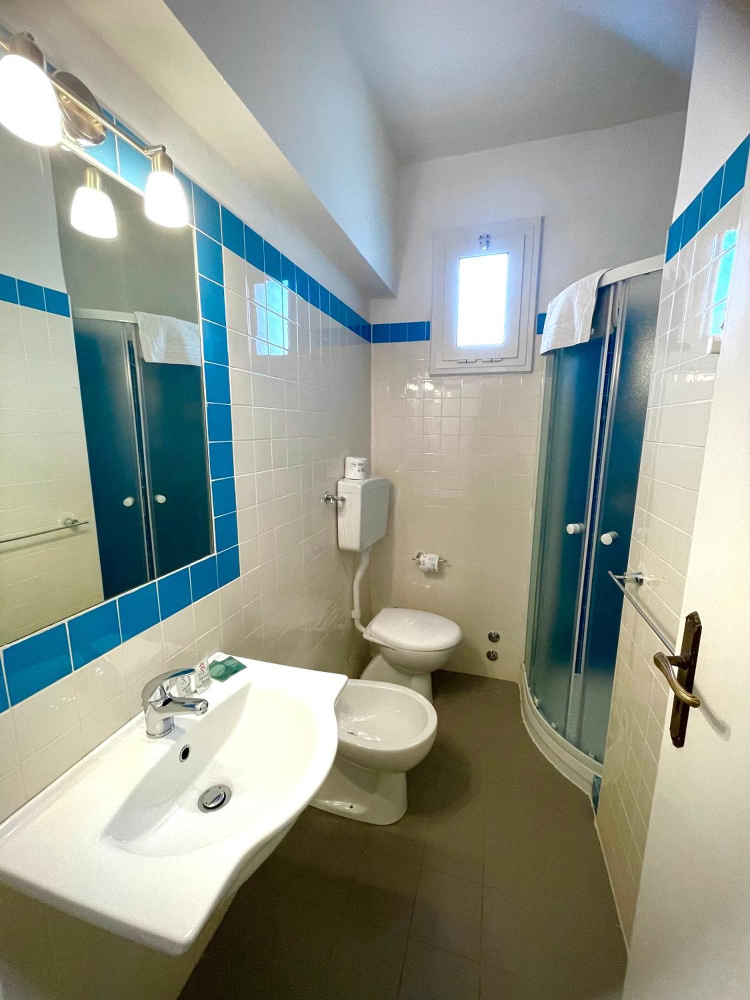 רימיני Hotel Reale מראה חיצוני תמונה