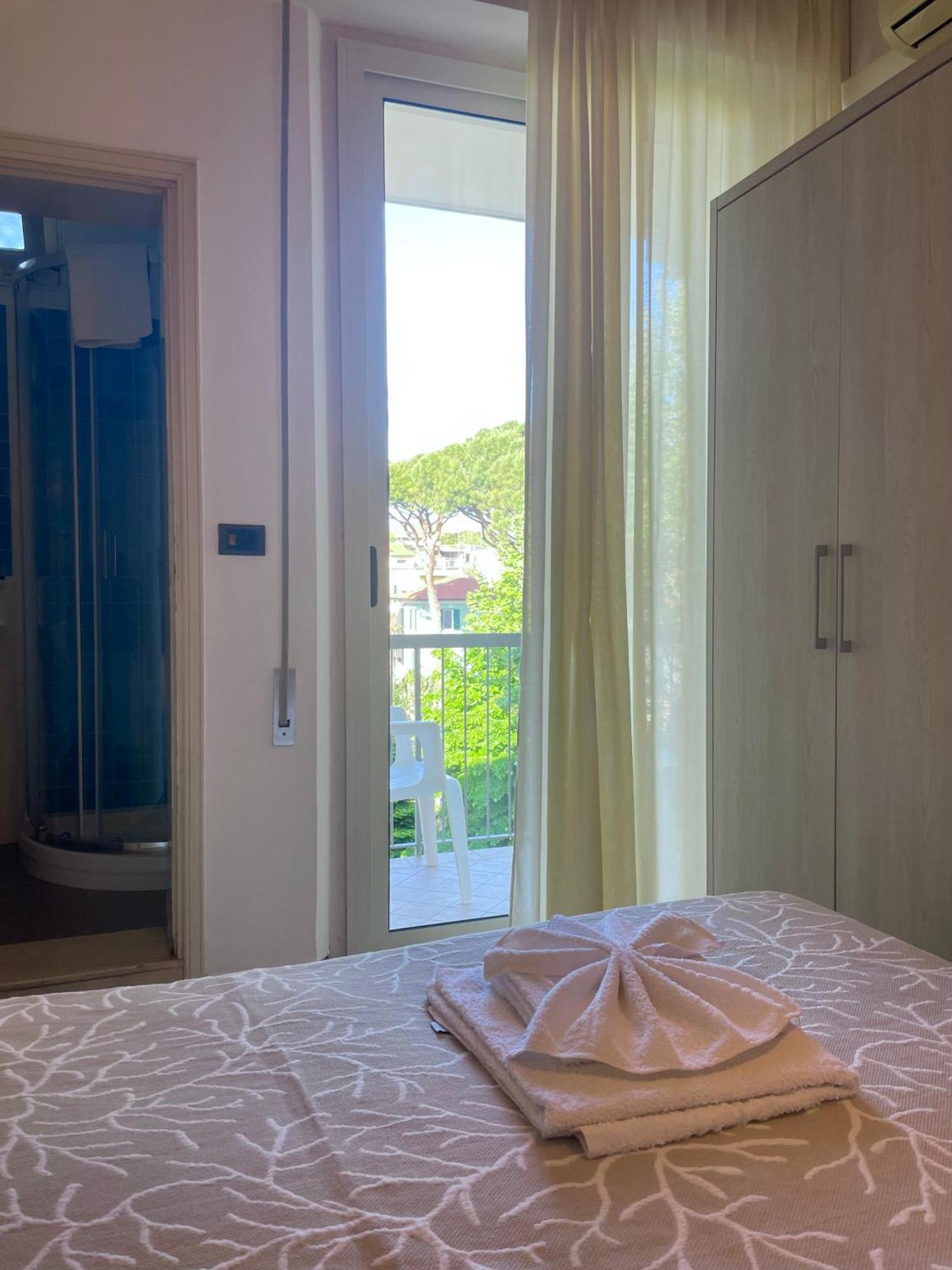 רימיני Hotel Reale מראה חיצוני תמונה