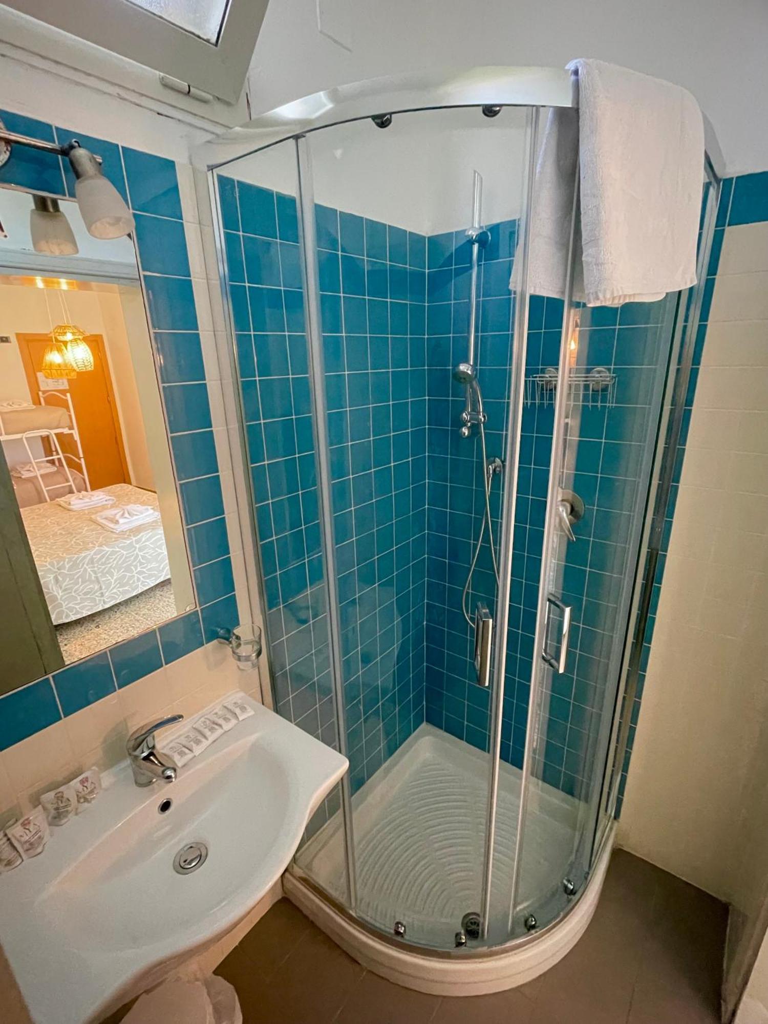 רימיני Hotel Reale מראה חיצוני תמונה